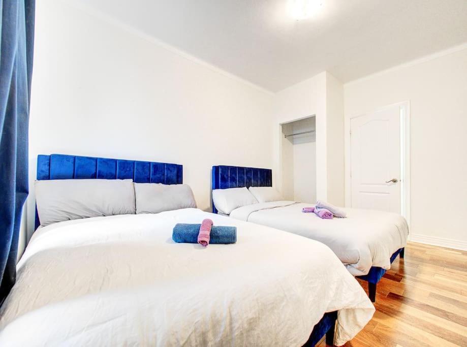 Cozy & Stylish 2br-condo 2 Min From Bell Center D7 Apartamento